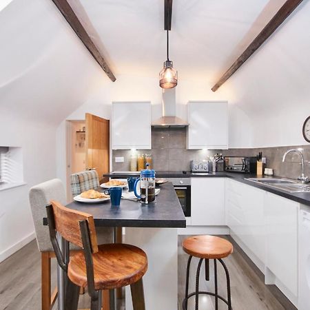The Nutcracker Suite - Self Check-In, Self-Catering Apartment For East Midlands Airport Kegworth Exterior photo