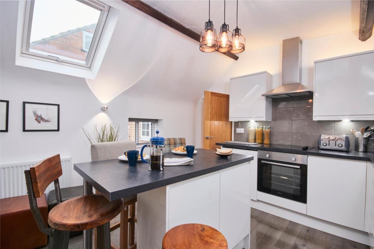 The Nutcracker Suite - Self Check-In, Self-Catering Apartment For East Midlands Airport Kegworth Exterior photo