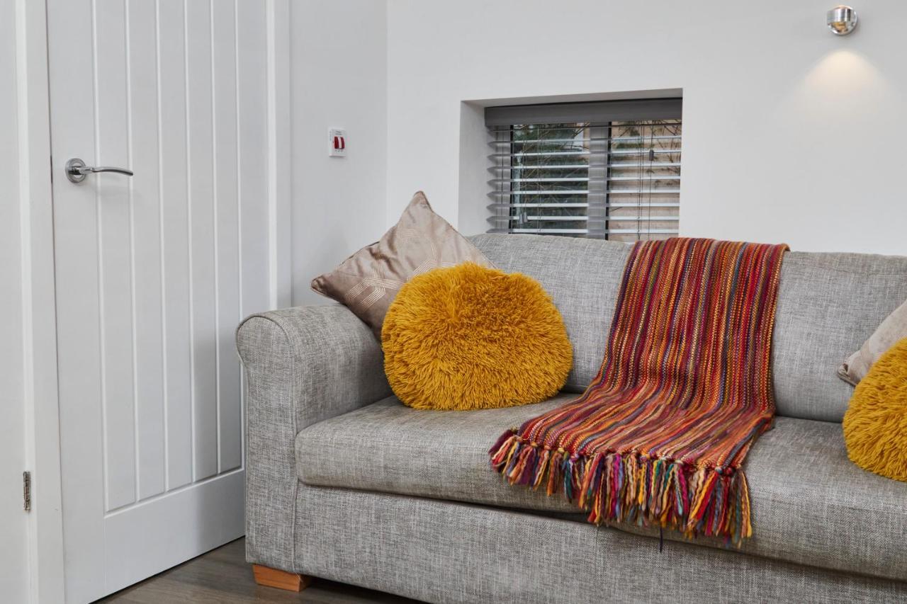 The Nutcracker Suite - Self Check-In, Self-Catering Apartment For East Midlands Airport Kegworth Exterior photo