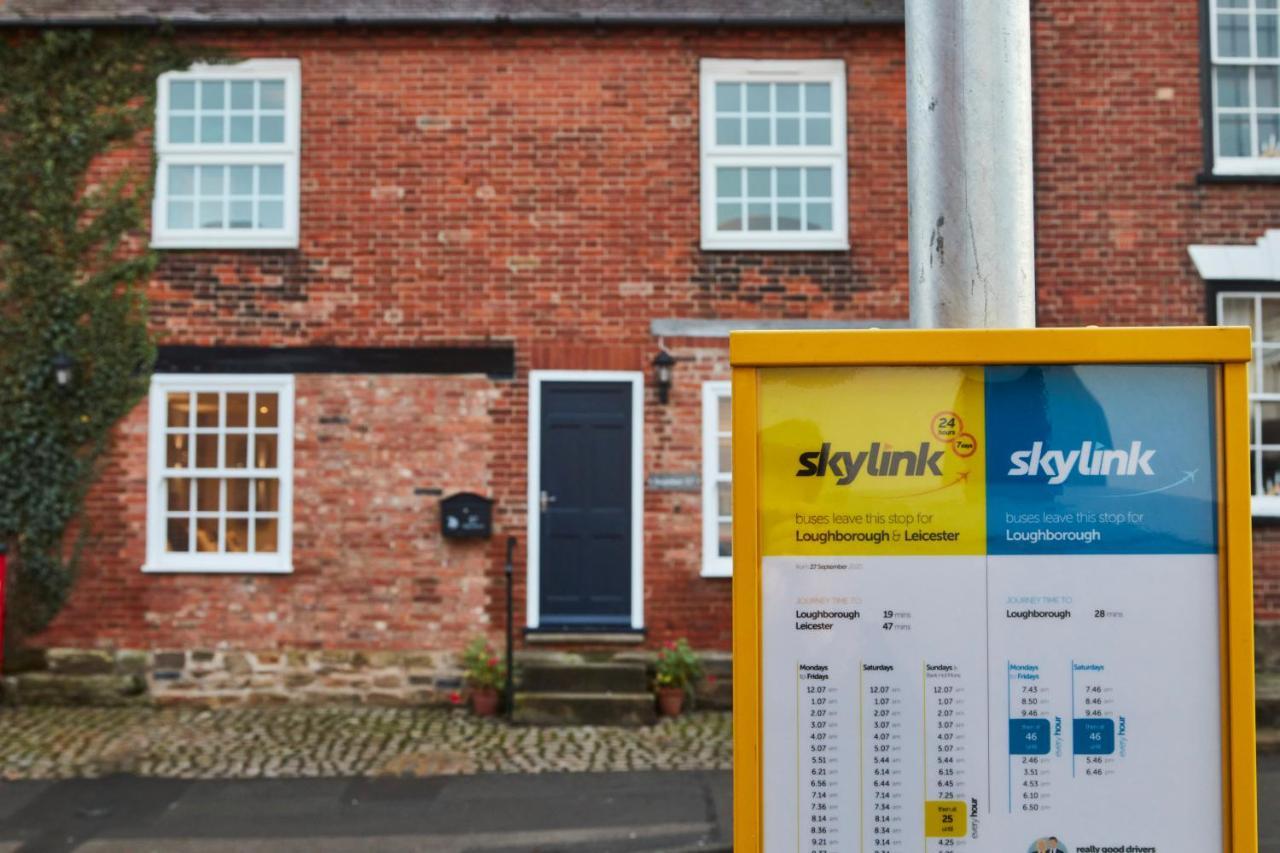 The Nutcracker Suite - Self Check-In, Self-Catering Apartment For East Midlands Airport Kegworth Exterior photo